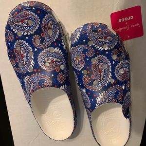 Crocs Freesail Vera Bradley Paisley Fireworks New